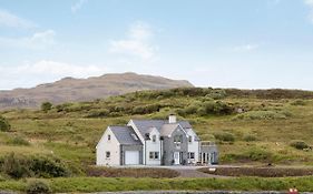 Bracadale House